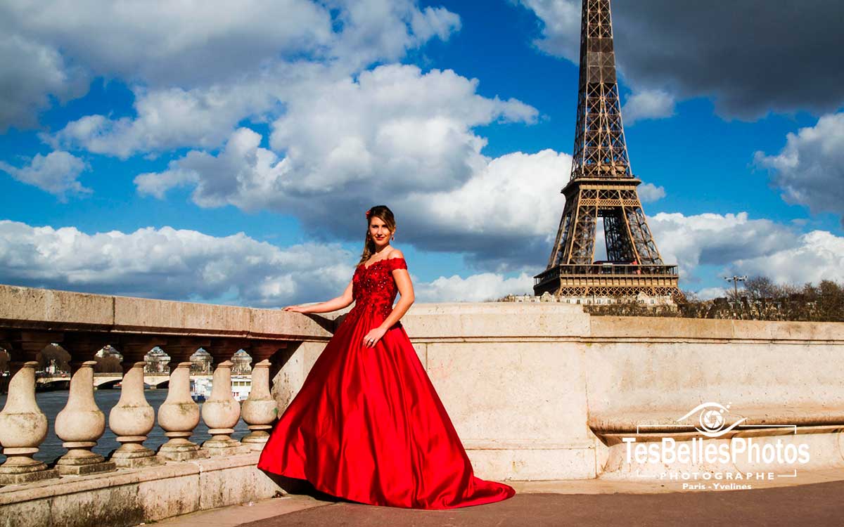 Paris Eiffel Tower pre-wedding photoshoot, Paris pre-wedding photographer
