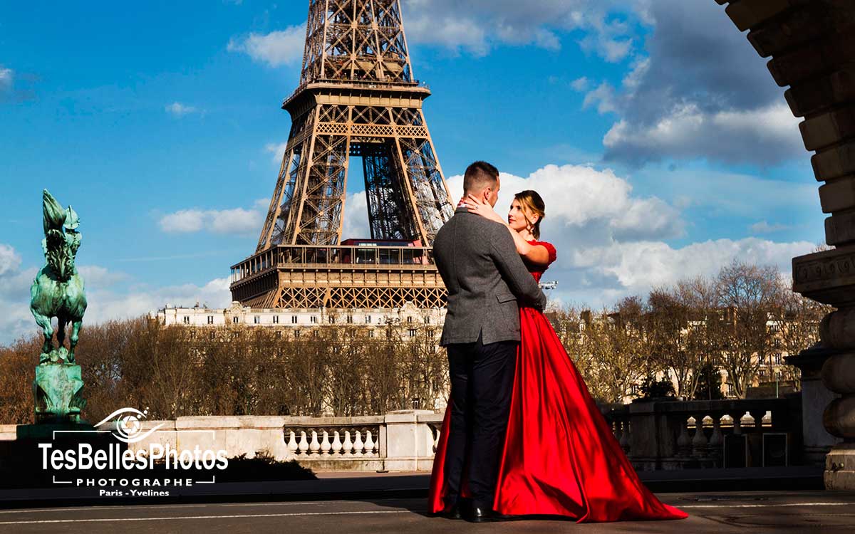 Paris Bier Hakeem bridge pre-wedding photo