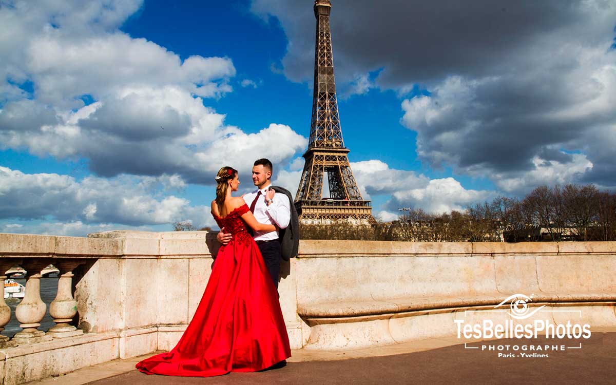 Couple pre-wedding photo shoot, Paris Eiffel Tower wedding photo shoot