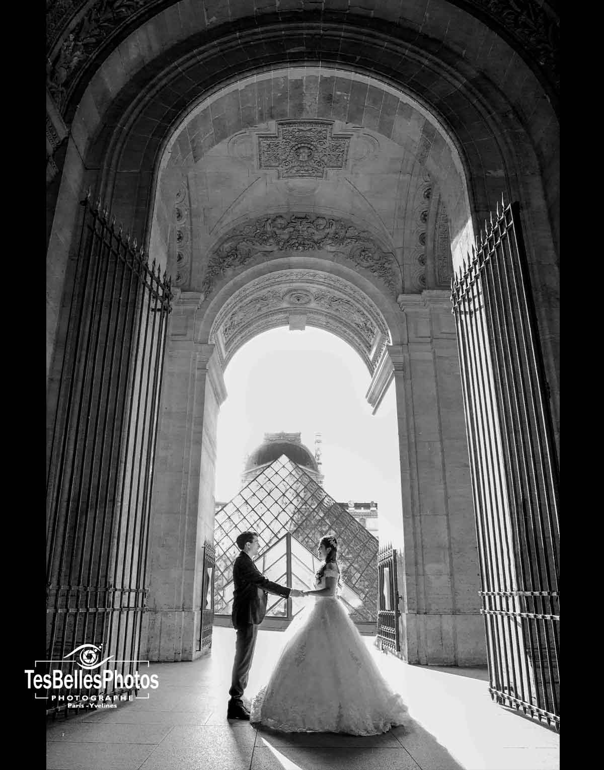 巴黎卢浮宫婚纱写真照